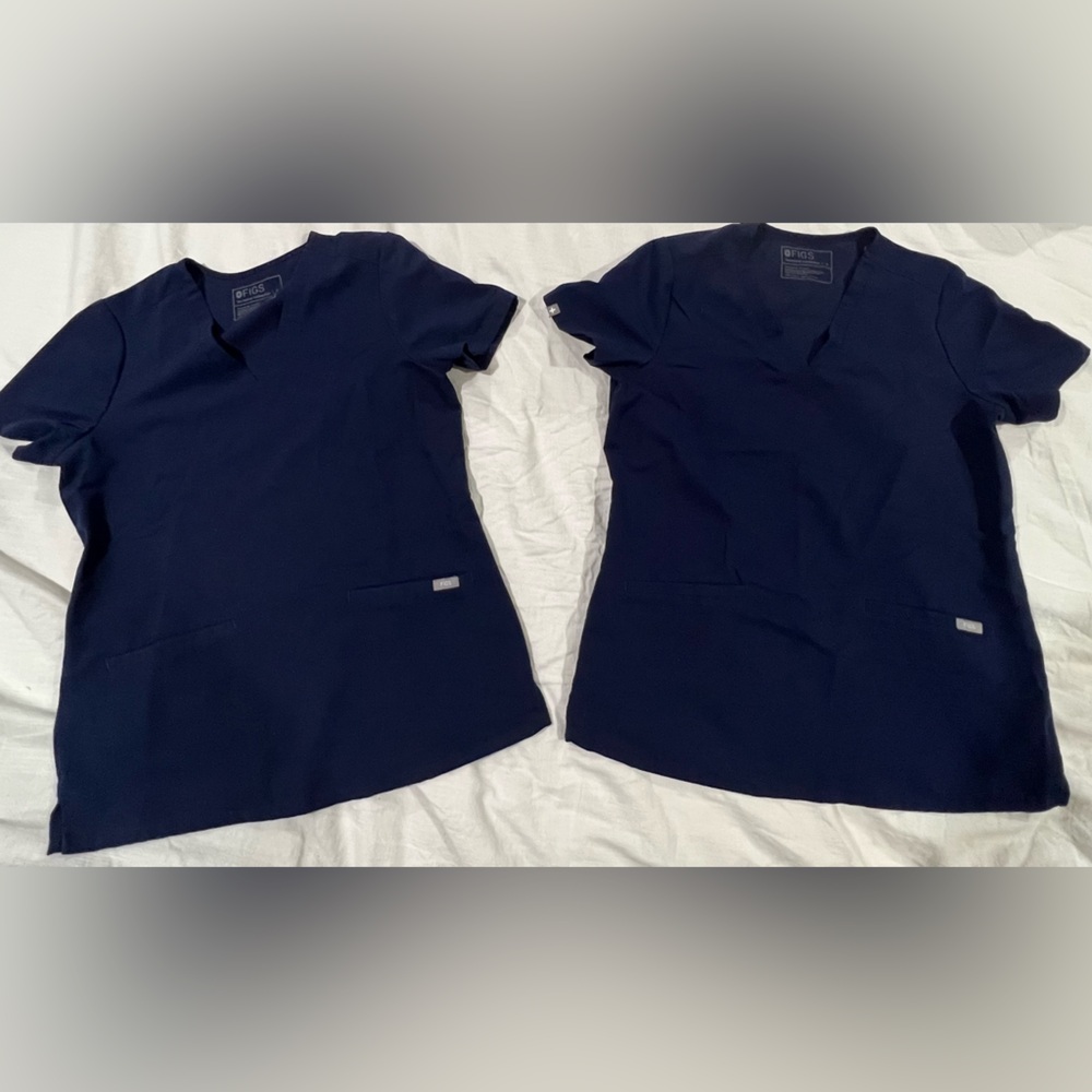 FIGS Casma Three-Pocket Scrub Top